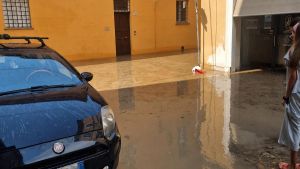 Fano sotto la grandine, chicchi come ciliegie e raffiche fino a 60 Km/h