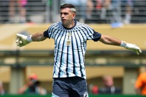 ‘Dibu’ Martínez alarms fans with hint of Argentina retirement: ‘I’ll have to think if it’s time to step aside’