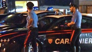 “Sono stata violentata in un residence”. Il racconto choc di una turista di 23 anni finita al pronto soccorso