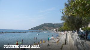 Cilento, turista svizzero morso da un pesce: ferita profonda e ricovero in ospedale