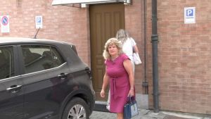La gioielleria riparte. “Mario dovrebbe essere qui. Ora siamo sole e in prima linea”