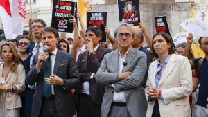 “Allarme democratico!”. Così dalla legge elettorale all’Autonomia la sinistra prepara ricorsi alla Consulta