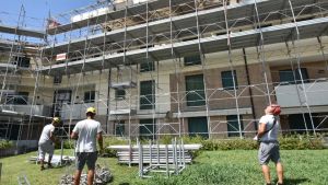 Incendio condominio Galileo a Gaiarine, il cantiere accelera: primi rientri degli sfollati in pochi mesi