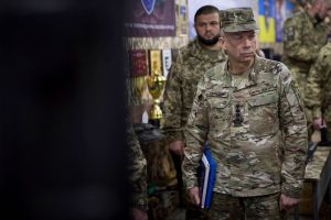 Guerre en Ukraine : face à la mobilisation, Volodymyr Zelensky limoge l’impopulaire commandant en chef de son armée