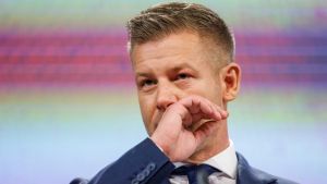 Petera Mađara pljunuo muškarac, mađarski premijer mu poželeo „dobro zdravlje“ (VIDEO)