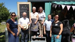 An diesem Ort entsteht Gemeinschaft: Das Café Lichtblick auf dem Jestetter Friedhof ist eröffnet