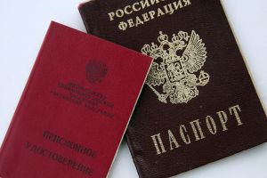 «Брак с бабушкой» больше не поможет? Госдума пресекает все новые лазейки для получения российского гражданства