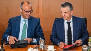 Frei soll auf Spahn folgen: Das steckt hinter dem Merz-Vorschlag