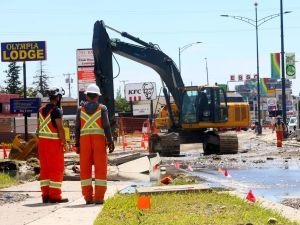 'Running to failure': Multibillion-dollar funding gap leaves city infrastructure at risk