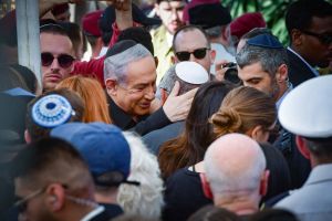 Losing ground to nemesis Eisenkot, a desperate Netanyahu plumbs new depths