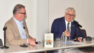 Alberto Felice De Toni si racconta nel libro autobiografico: «Dalle origini contadine alla guida di Udine»