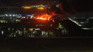 Türkiye’nin ‘iç tehditleri’ ABD için de ‘iç tehdit’ haline geldi.. Erdoğan’ın yaşadıkları, Trump’ın yaşayacakları? Huntington yanlış yazmış! ABD için ‘iç tehdit’ İsrail’dir. TUSAŞ’ta yangın: Sabotaj değil ama yine de korktuk.