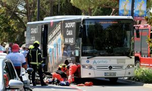 Po smrtni nesreči pozivi k ureditvi avtobusnih prevozov