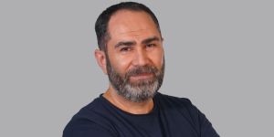 Mustafa İslamoğlu'nun küçük görmediği bir Kur'an kalmıştı