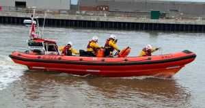 38-foot yacht in difficulties off coast sparks lifeboat rescue