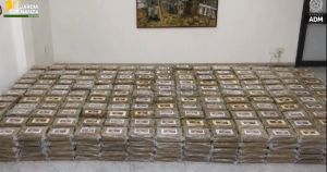 Među bananama pronađeno 770 kg kokaina vrijednog 250 milijuna eura, na paketima srpska zastava