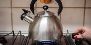 Replacing gas stoves with electric stoves greatly reduces asthma symptoms