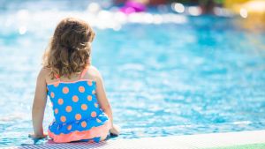 Piscine, dopo le ultime tragedie arriva la stretta. L'esperto: 