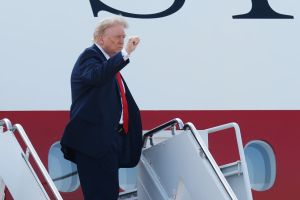 US prosecutors drop subpoenas of NYTimes reporters over Air Force One article