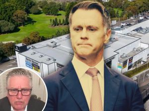 ‘Something’s crook’: Hadley slams Minns over ‘murky’ Moore Park move