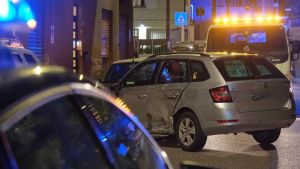 Schianto in via Frausin a Muggia: motociclista in Medicina d’urgenza, dimesso il bimbo