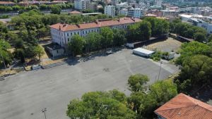 Nell’ex caserma di via Rossetti a Trieste la nuova scuola prefabbricata: allestimento in primavera