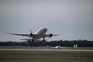 Pourquoi le voyage en avion peut être si éprouvant pour l'organisme