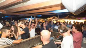 Chioggia, scatta l’ordinanza su musica e intrattenimento: i nuovi orari per locali e discoteche