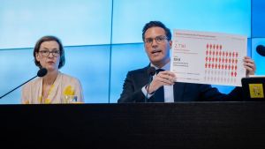 „Toxischer Cocktail“: Bedrohungen durch Extremisten nehmen in Baden-Württemberg zu