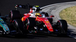 Ferrari se crece en Hungría y Alonso progresa