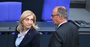 Von einem Haifischbecken ins nächste