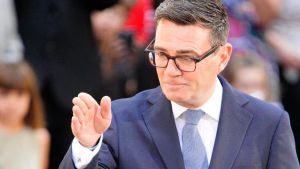 Mit Pint und Tempo: Burnhams erste Woche als Premierminister