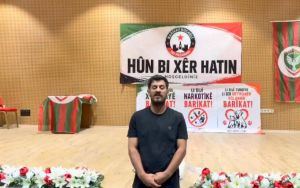Kocaeli’de Kürtçe stand-up gösterisine bürokrasi engeli: Oyuna iki saat kala yasak, 8 dakika kala izin