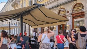 La storica pasticceria “La Bomboniera” vince la battaglia al Tar: resterà senza i wc