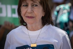 Zehava Shaul, who led decade-long struggle to recover body of son held by Hamas, dies at 71