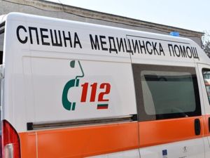 Мъртво пиян шофьор се заби в канавка