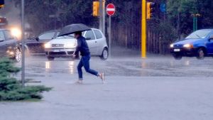 Maltempo in arrivo su pianura e costa: scatta l'allerta giallo in Fvg per rovesci intensi e mareggiate