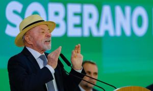 Governo Lula prefere se vitimizar a negociar de verdade com Trump