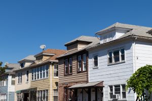 Airbnb can move to NYC but not take over