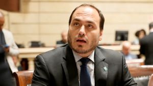 O cinismo da apropriação indébita por Carlos Bolsonaro