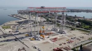 Chioggia, il trasporto della gru blocca la raccolta rifiuti: i giorni di stop e i servizi annullati