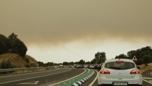 Directo | Los incendios avanzan sin control en Madrid, Ávila y Castellón y obligan a evacuar a 115.000 personas tras una noche de intensa lucha
