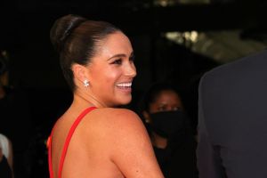 Royal Expert Says Meghan Markle Uneasy as King Charles Seeks to Mend Harry Rift Fully Behind Closed Doors