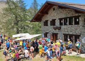 Il Rifugio Barbustel a Champdepraz ha celebrato 30 anni di storia e attività