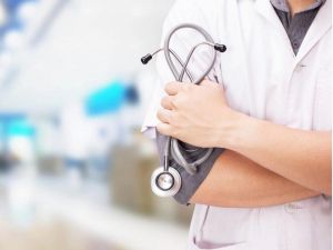 Допълнителни медицински екипи и линейки по черноморските курорти