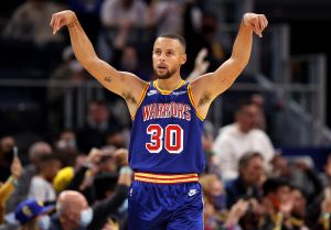 Warriors' Failed Pursuit of LeBron James Leaves Steph Curry Without Help in the Twilight of His Career