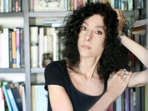 Leila Guerriero: “Hay más preocupación con la IA que trabajo para ser mejor que ella”