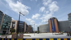 30 Millionen Euro und kein Schatten: Ein Kreisel in Brüssel wird zum Sinnbild bürokratischen Scheiterns