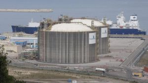 Endesa afirma que la regasificadora de El Musel da 