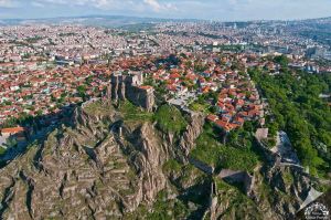 “Ankara Kalesi’nin Çocuğu”: Bir İnsan, Bir Şehir ve Karakterin Jeopolitiği